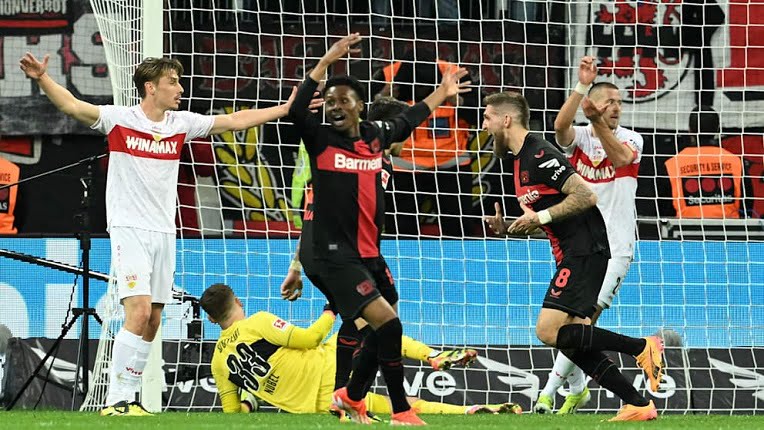 FULL TIME: Bayer Leverkusen 2 – 2 Stuttgart