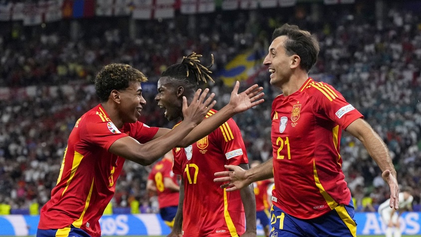 Read more about the article Spain are champions of Europe! England beaten 2-1
